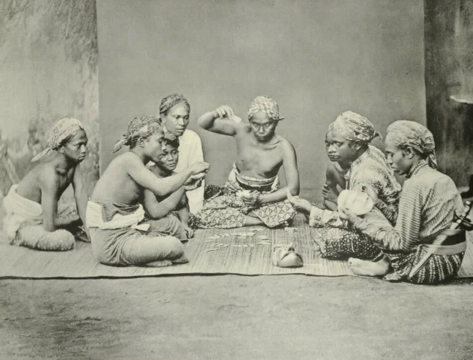 Sejarah Togel di Era Kolonial Belanda: Jejak Lotre dari Papan Kayu hingga Ole777 di HP